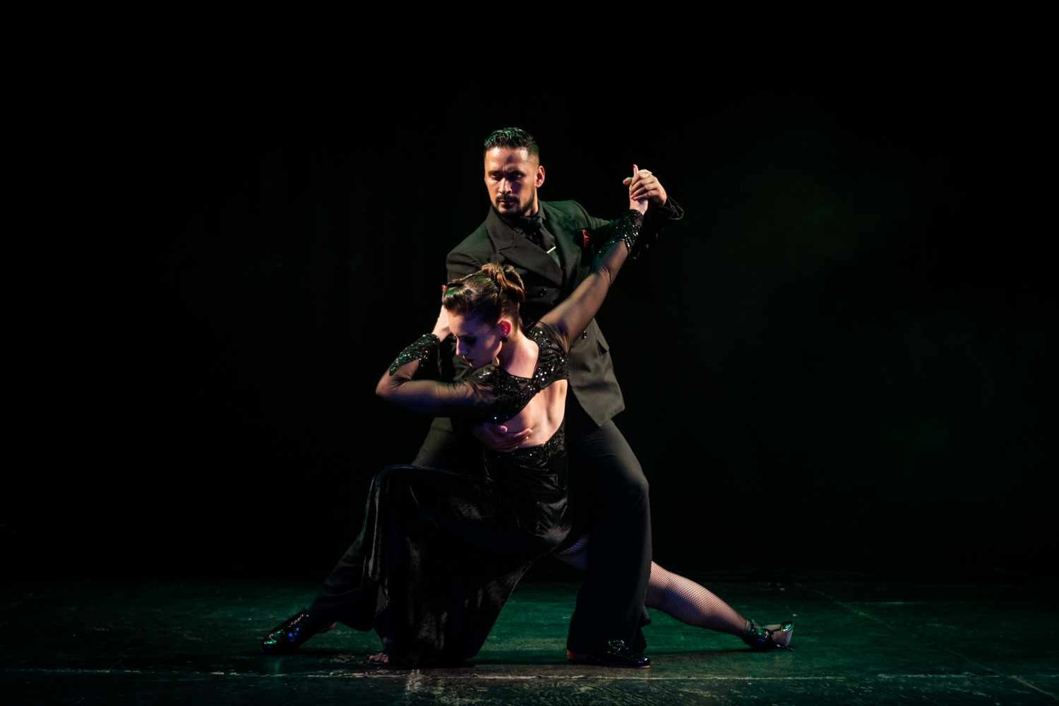 Tango dancers